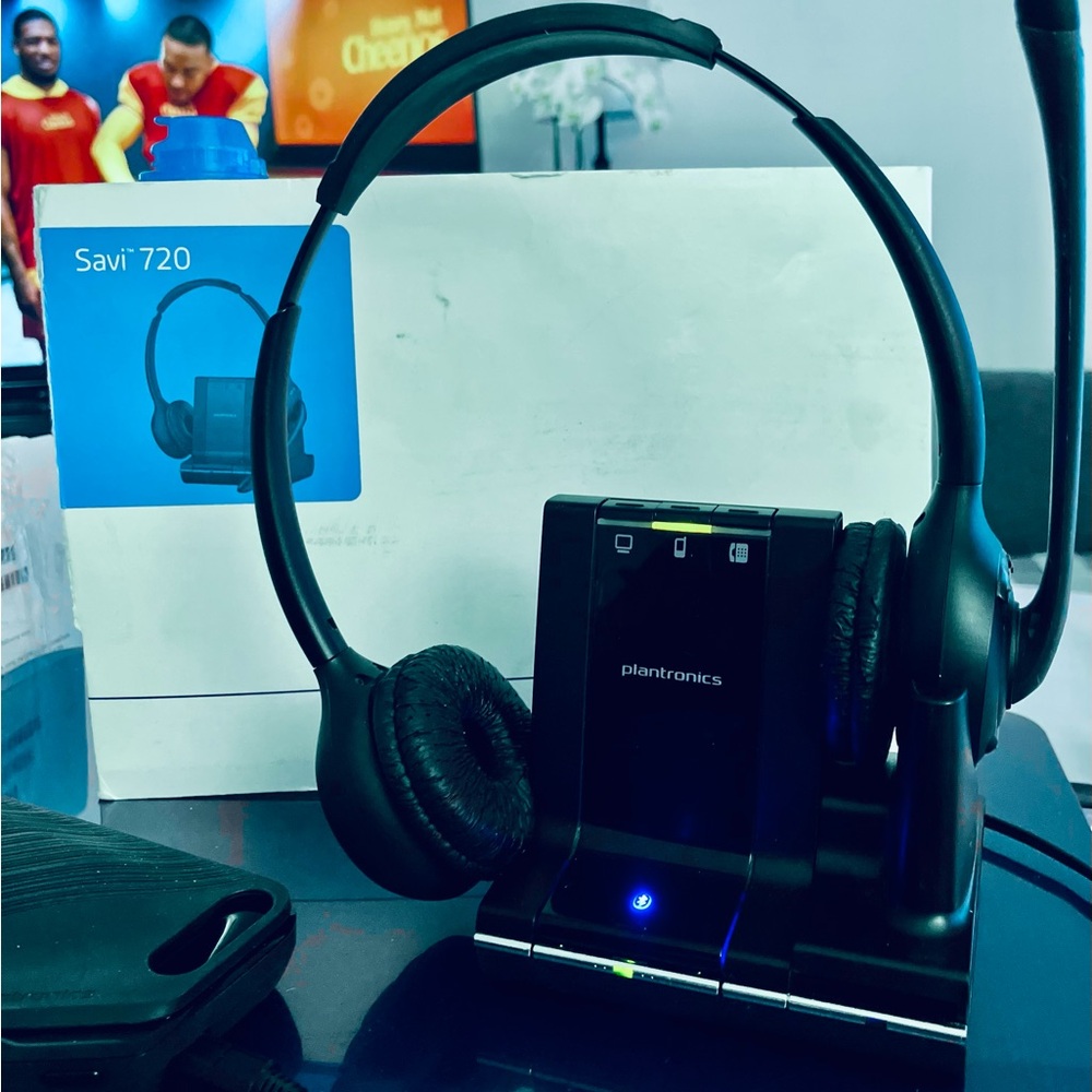 Plantronics Savi W720- Wireless Multi Device w/ Headset Tested & Working